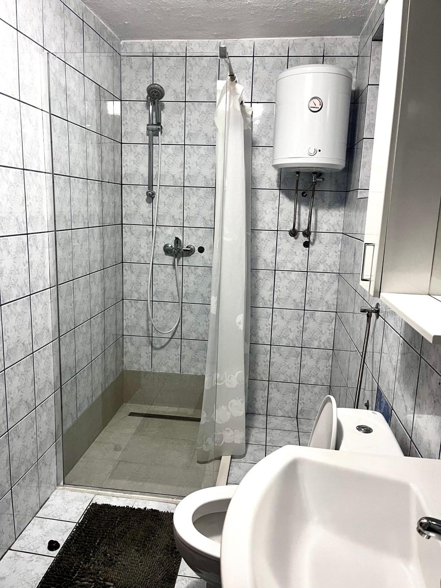 Apart Cobras Jajce Ngoại thất bức ảnh